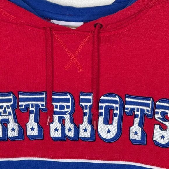Mitchell & Ness Embroidered Red Blue Patriots Hoodie - Unisex L - Picture 4 of 15